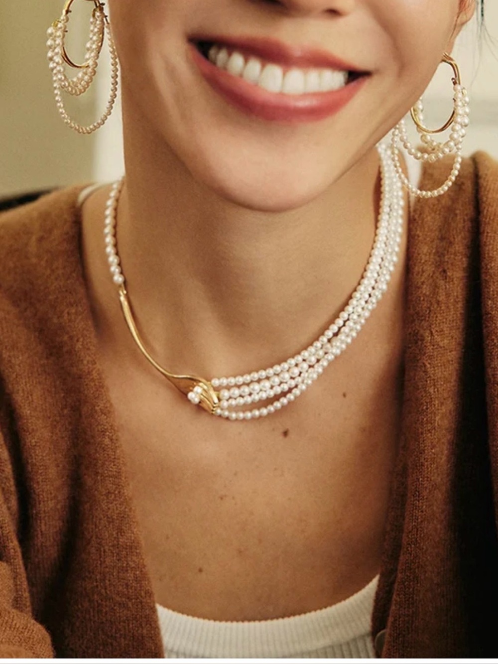 New Gold plated S925 Sterling Silver White pearl necklace with gold fork pendant